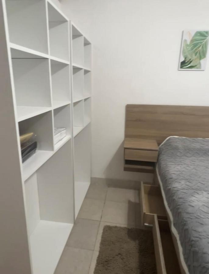 Cozy And Relaxing In Canning And Apartment